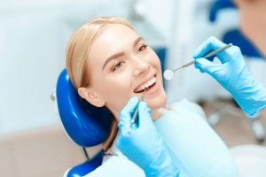 С какими проблемами чаще всего обращаются к стоматологу?