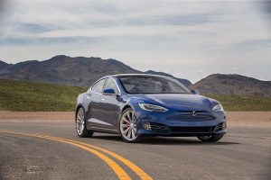 Разработка и производство электромобилей: опыт компании Tesla