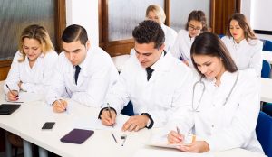 Повышение квалификации для врачей и медицинских работников за границей с фондом Евромед