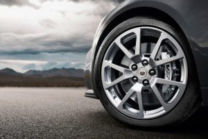 Как правильно выбрать и подобрать шины и диски для своего автомобиля: советы по комплектации