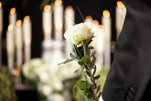 Организация и сопровождение похорон: важность и процесс