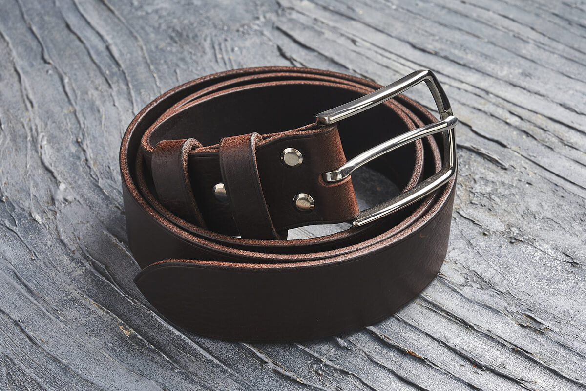 Ремень из текстурной итальянской кожи — шедевр ручной работы для истинного ценителя