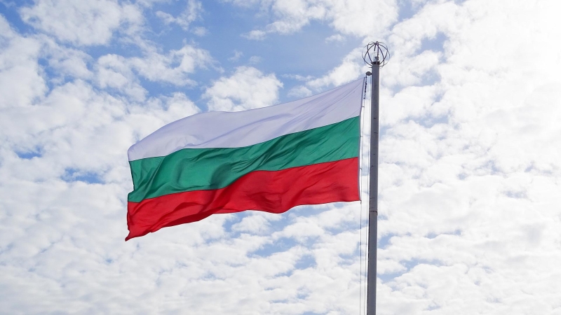 Болгария не прекращает выдачу виз российским туристам