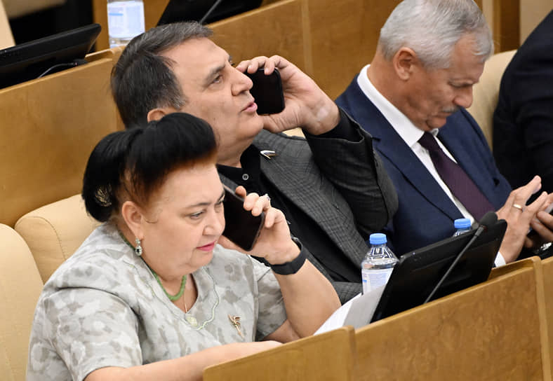 Депутат Умаханов раскритиковал отказ кабмина списать Дагестану долги по кредитам
