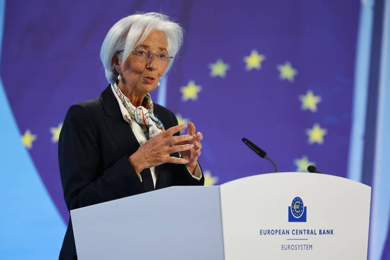 ЕЦБ испытывает равновесие на устойчивость