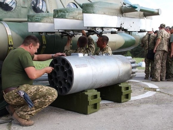 FT узнала о планах Запада нарастить поставки вооружения Киеву к середине 2024 года