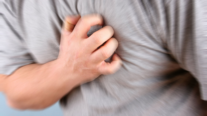 Кардиолог рассказал, как отличить симптомы инфаркта и инсульта