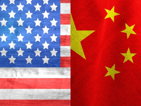 Китай обвинил США в незаконном вторжении эсминца в его территориальные воды