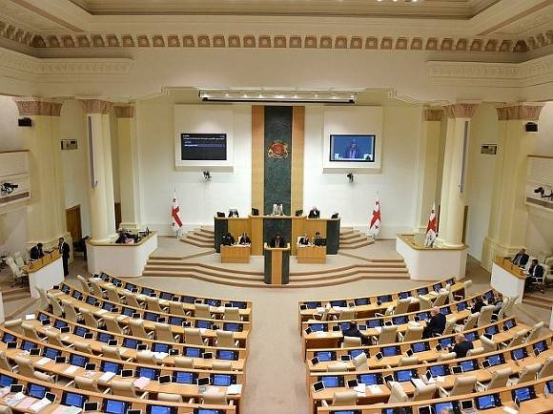 Парламент Грузии прекратил рассмотрение законопроекта об иноагентах