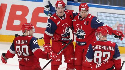 СКА на своем льду проиграл «Локомотиву», потерпев третье поражение подряд в КХЛ