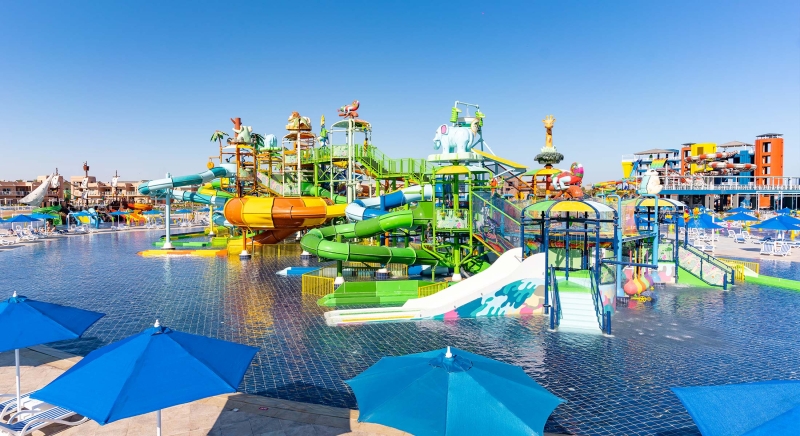 В Хургаде открылся гигантский аквапарк Neverland City