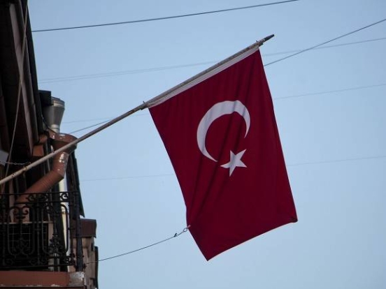 В Турции после сильных землетрясений объявлен самый высокий уровень тревоги